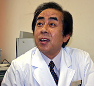 薬剤部長の萩原正和氏